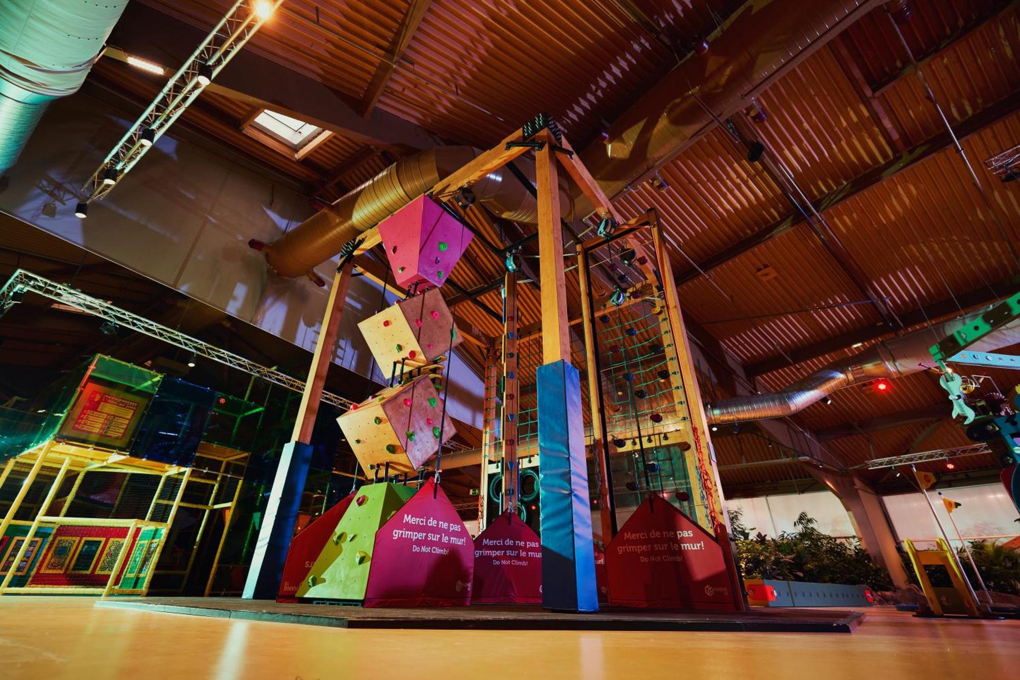 Center Parcs Les Hauts De Bruyeres Chaumont-sur-Tharonne Exterior photo