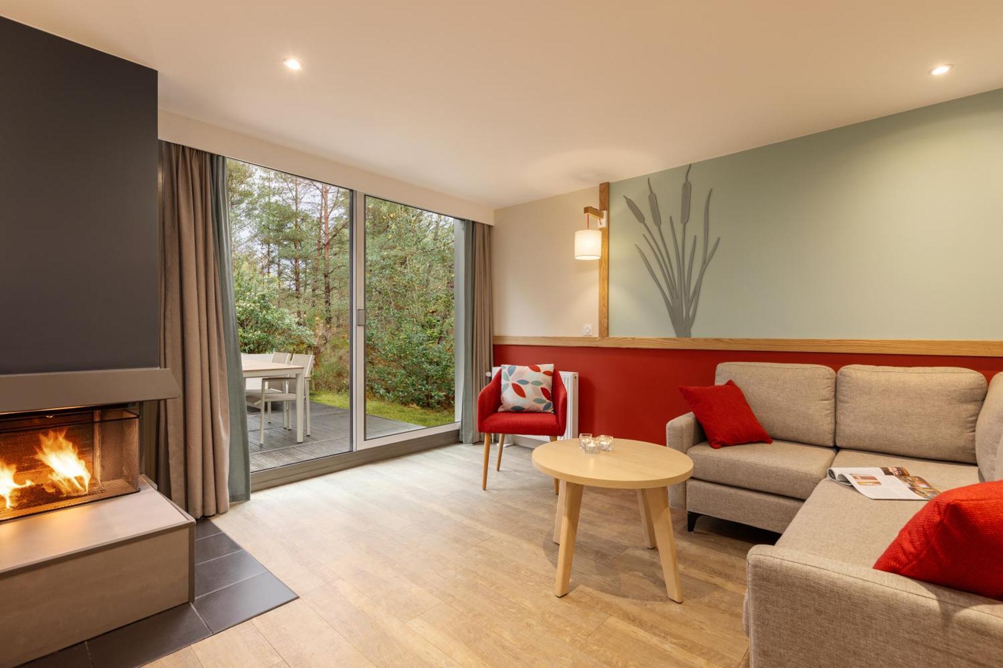Center Parcs Les Hauts De Bruyeres Chaumont-sur-Tharonne Exterior photo