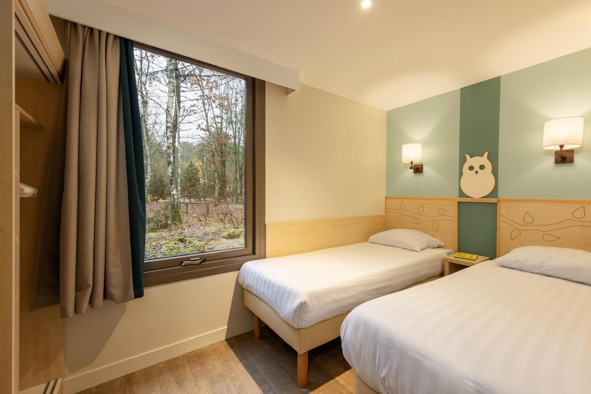 Center Parcs Les Hauts De Bruyeres Chaumont-sur-Tharonne Exterior photo